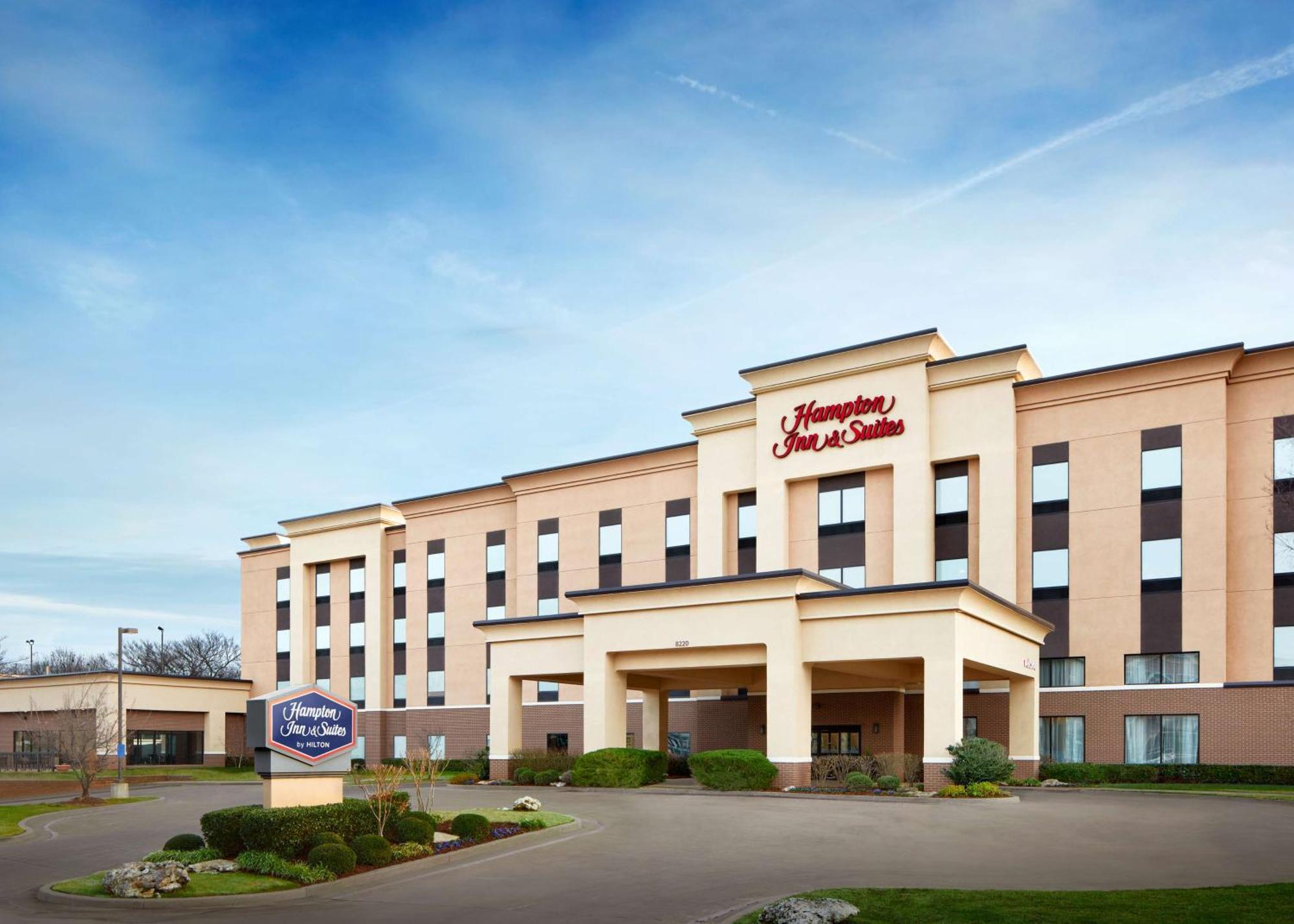 Hampton Inn & Suites Tulsa South Bixby Exterior photo