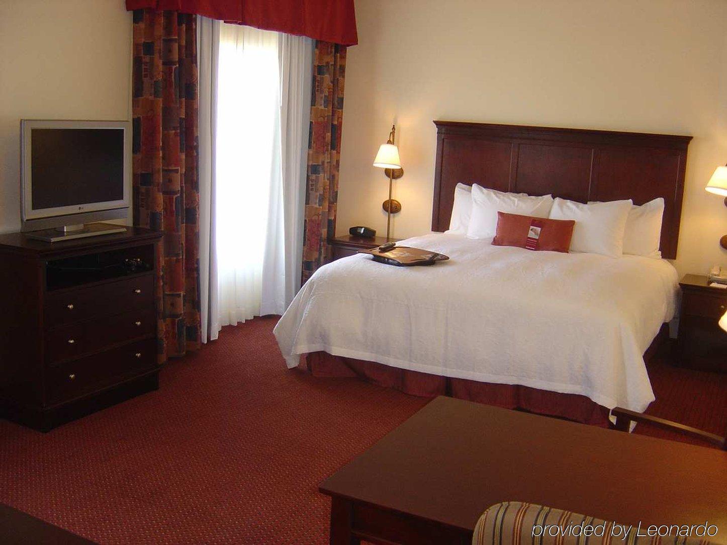Hampton Inn & Suites Tulsa South Bixby Room photo