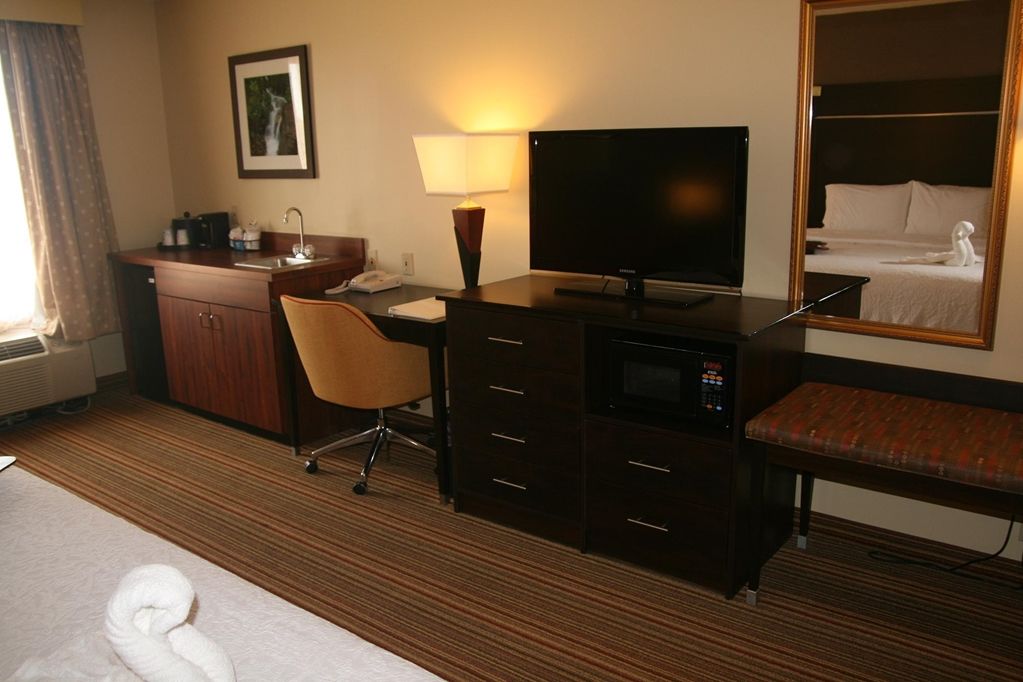 Hampton Inn & Suites Tulsa South Bixby Room photo